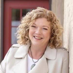 Meet your Posher, Sally